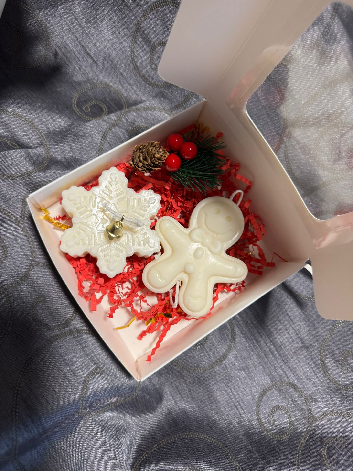 Winter Treats Candle Gift Box
