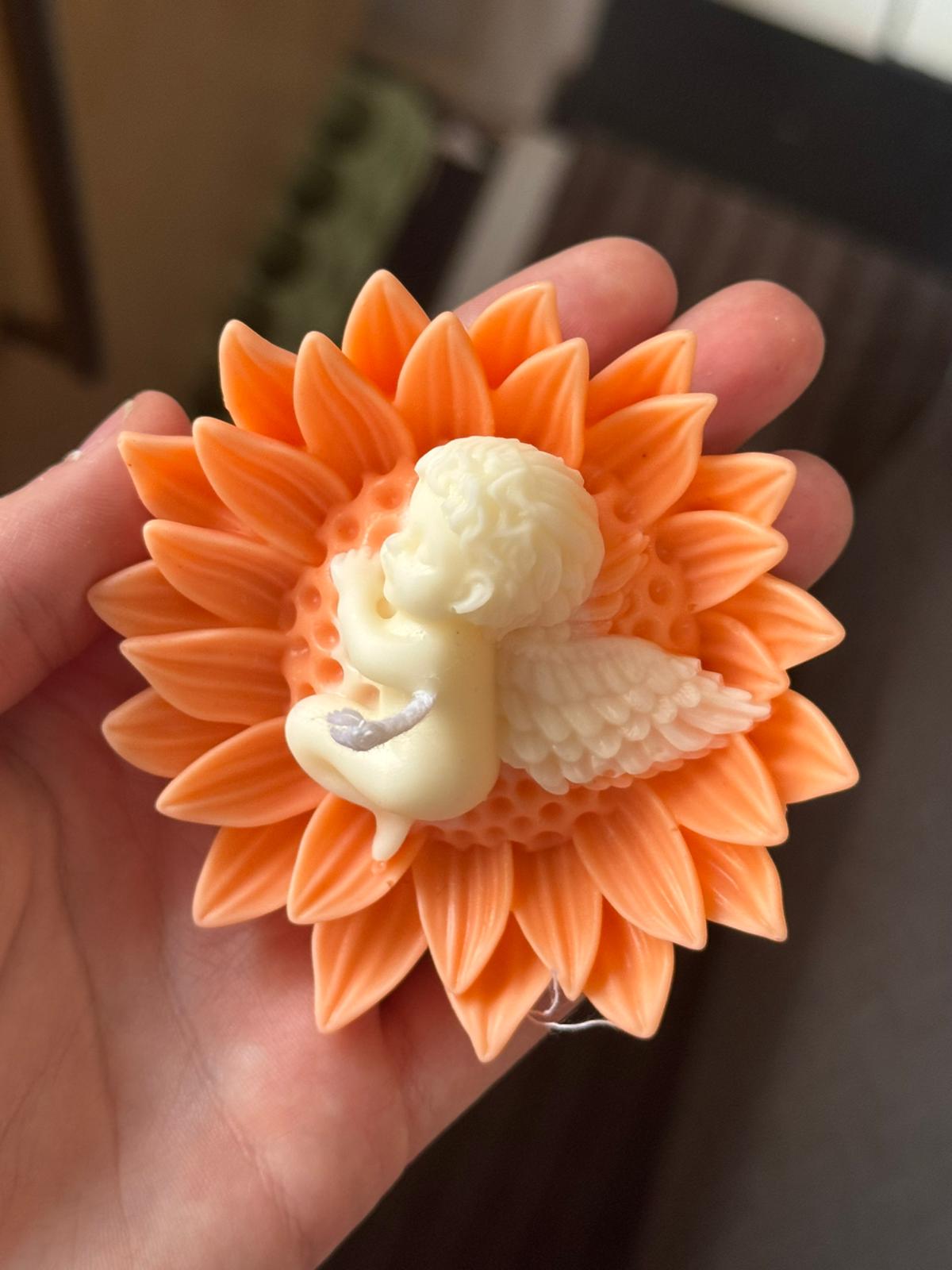 Lotus Dream Angel (Candle)